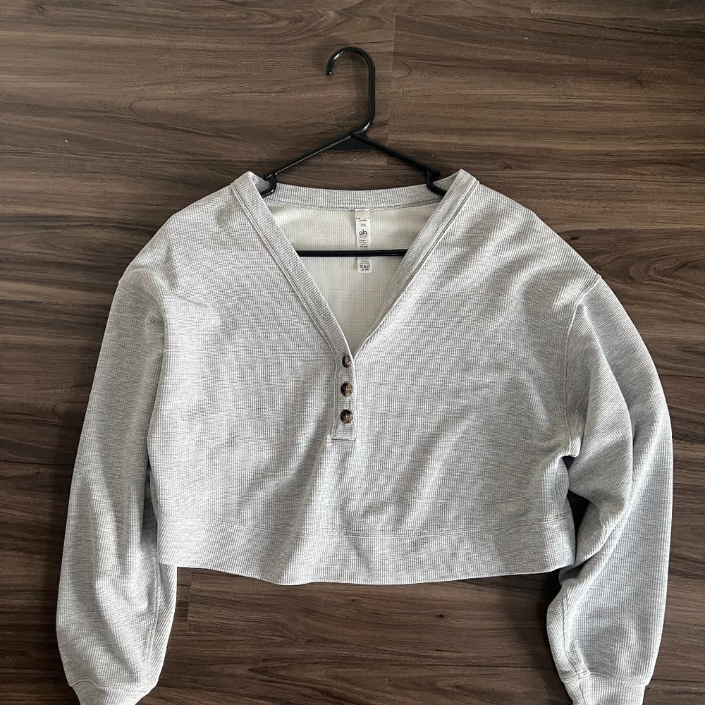 ALO Crop Henley - XS